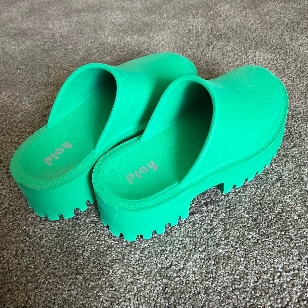 Green Platform Clogs - Picture 3 of 4